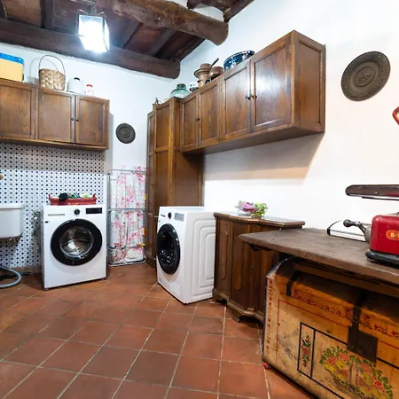 Casa Strada * Paterno