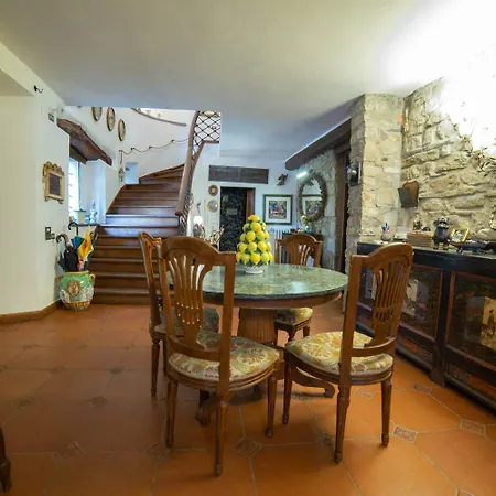 Casa Strada Daire *