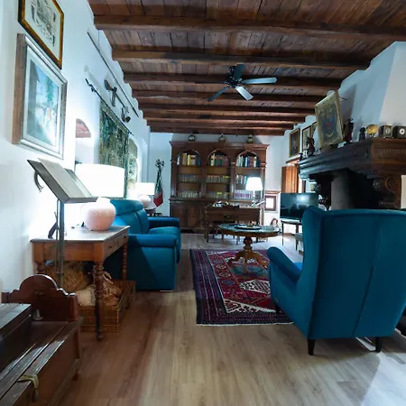 Casa Strada Daire Paterno (Florence)